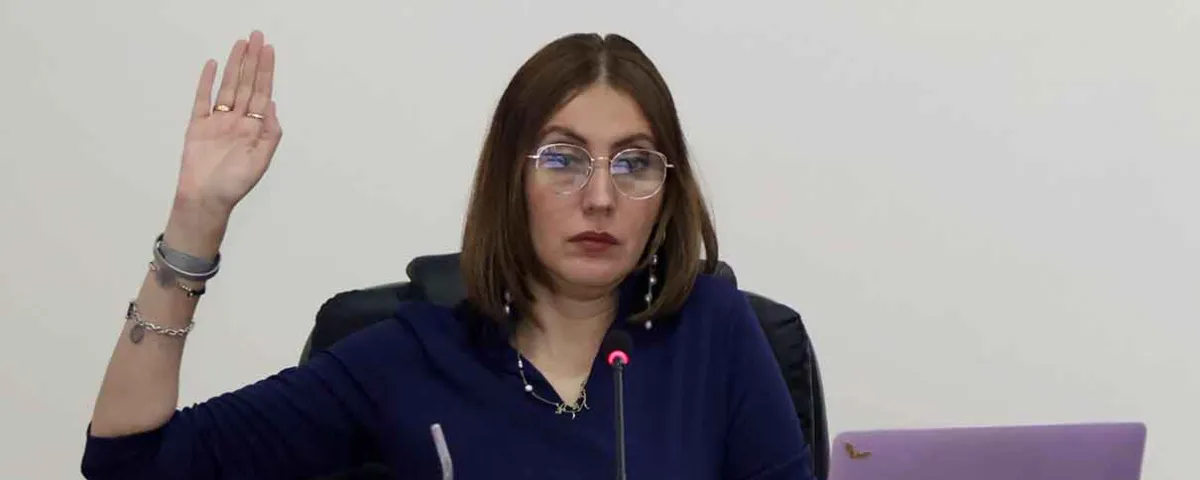 IEE Puebla abre contratos a revisión y avala recursos para SOMOS