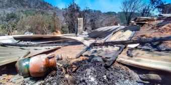 Un muerto y damnificados por incendio forestal en límites entre Puebla y Veracruz 
