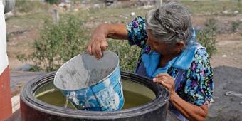 Agua de Puebla limita distribución del vital líquido en la López Mateos, acusan vecinos