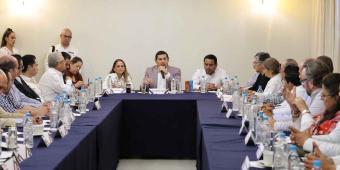 Gobierno de transición instala mesa de trabajo en Tehuacán