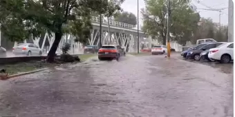 Lluvia deja varias zonas de Puebla inundadas