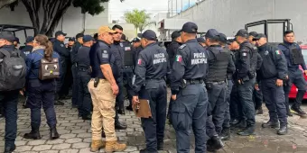 Policías de Tehuacán se manifiestan en apoyo de compañero; piden apoyo para gastos médicos