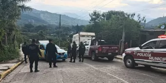 Apuñalan a taxista para quitarle su auto en Jalpan