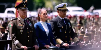 Fuerzas Armadas rinden honor a la primera presidenta de México en el Campo Marte