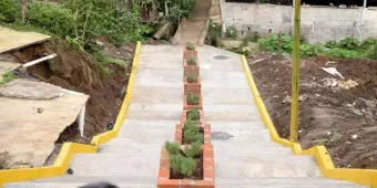 Gobierno de Huauchinango inaugura de 60 metros de escalinatas