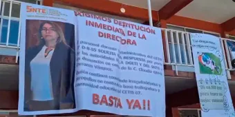 Por hostigamiento y maltrato piden destitución de directora del CETIS 67 de Cholula