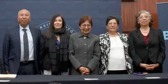 Rectora BUAP toma protesta a nueva directora de la Facultad de Lenguas