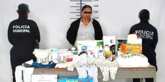 Se llevaba mercancía de supermercado; fue detenida en Cholula